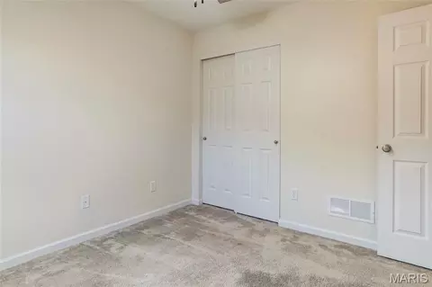 Bedroom - 456 Dusty Brook Dr, O'fallon, MO 63366 photo 6 of 8
