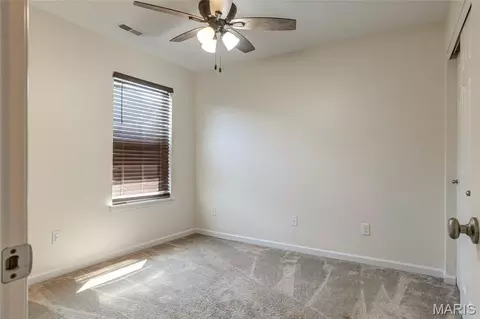 Bedroom - 456 Dusty Brook Dr, O'fallon, MO 63366 photo 5 of 8