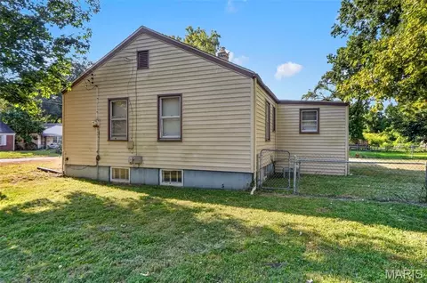 Exterior - 309 Georgia Ave, Ferguson, MO 63135 photo 1 of 4