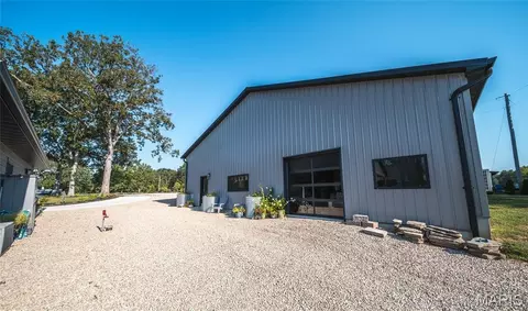 Exterior - 1724 Acid Mine Rd, Sullivan, MO 63080 photo 10 of 24