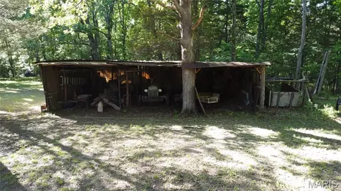 Exterior - 13505 State Rd E Rd, De Soto, MO 63020 photo 11 of 21