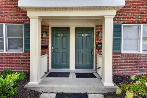 1729 Canary Cv, Brentwood, MO 63144