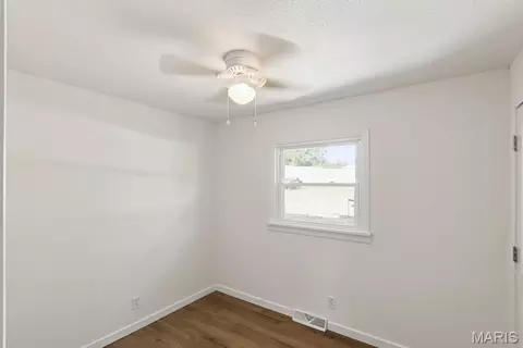 Bedroom - 545 Johnson St, Bourbon, MO 65441 photo 2 of 3