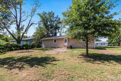 Exterior - 545 Johnson St, Bourbon, MO 65441 photo 1 of 1