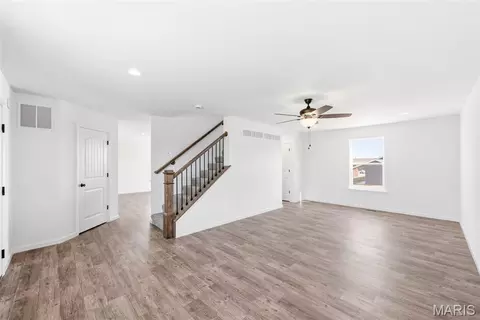 Living - 1020 Samwise St, Wright City, MO 63390 photo 2 of 4