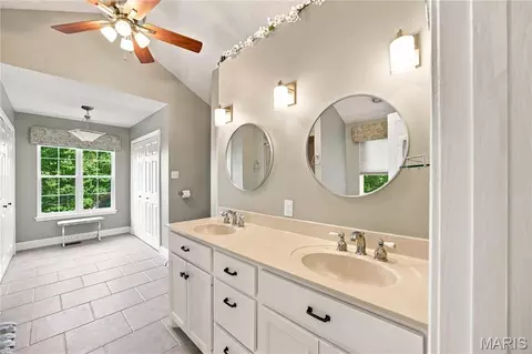 Bath - 209 Epple Fricke Dr, Hermann, MO 65041 photo 1 of 6