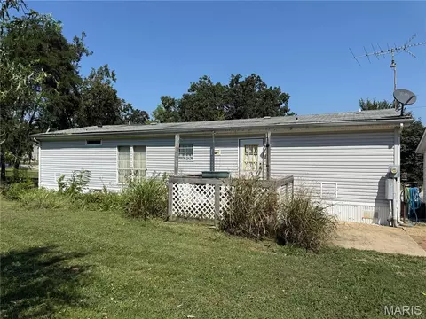 Exterior - 10 E 1st St, Gerald, MO 63037 photo 7 of 11