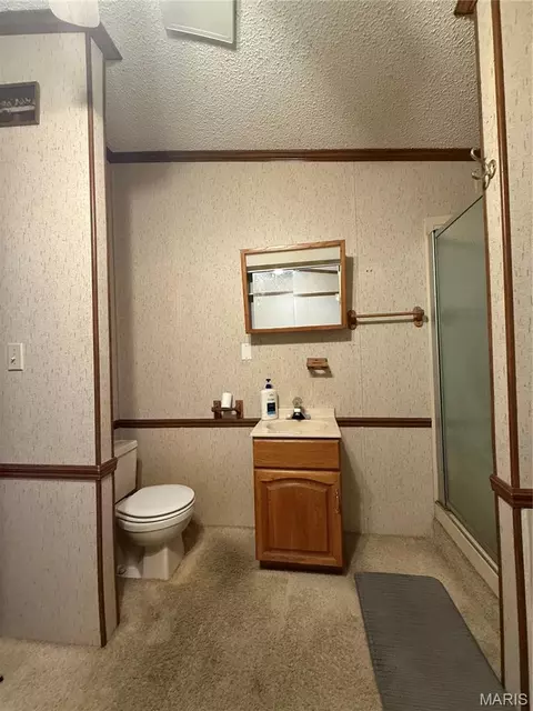 Bath - 10 E 1st St, Gerald, MO 63037 photo 6 of 7