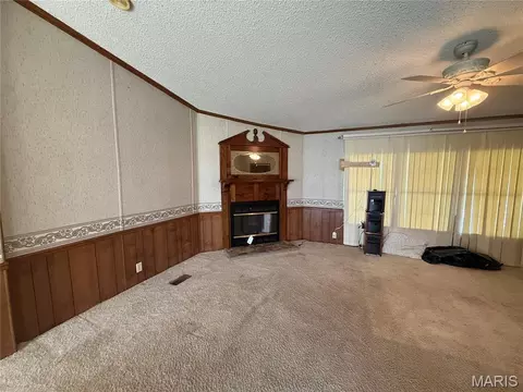 Living - 10 E 1st St, Gerald, MO 63037 photo 2 of 2