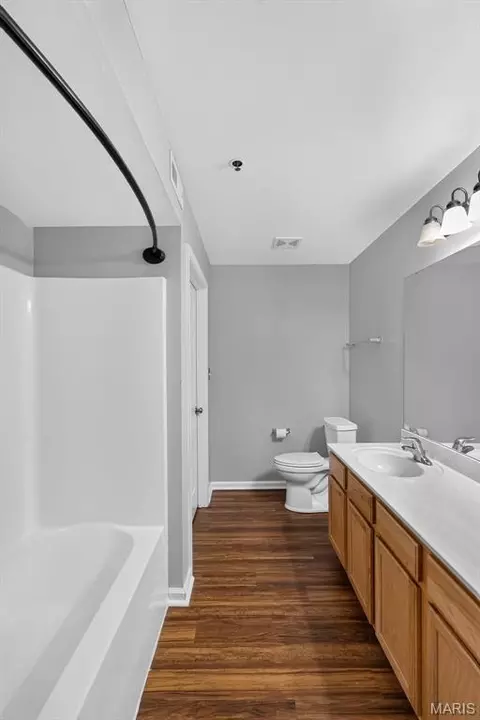 Bath - 5103 Spring Creek Ln, O'fallon, MO 63368 photo 1 of 4