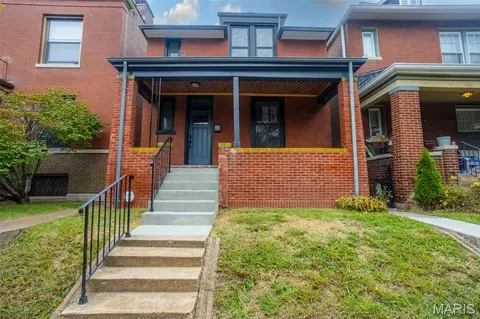 4015 Flad Ave, Saint Louis, MO 63110
