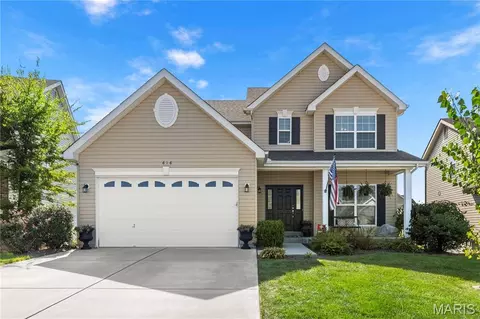 616 Prairiegate Ct, Lake Saint Louis, MO 63367