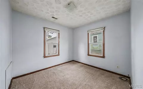 Bedroom - 205 Maple St S, Dixon, MO 65459 photo 1 of 3