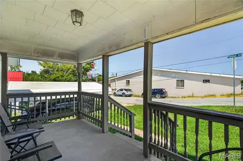 Exterior - 100 N Spilman Ave, Rolla, MO 65401 photo 4 of 11