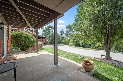 Exterior - 1121 Claytonbrook Ct, Ballwin, MO 63011 photo 6 of 6