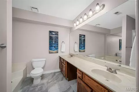Bath - 1121 Claytonbrook Ct, Ballwin, MO 63011 photo 1 of 3
