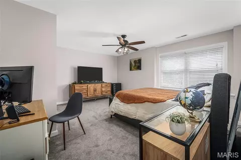 Bedroom - 1121 Claytonbrook Ct, Ballwin, MO 63011 photo 1 of 6