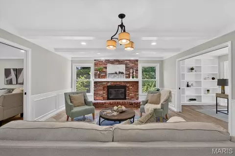 Living - 2131 Hickory Dr, Chesterfield, MO 63005 photo 3 of 5