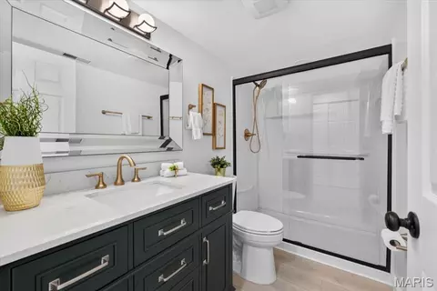 Bath - 2131 Hickory Dr, Chesterfield, MO 63005 photo 5 of 5