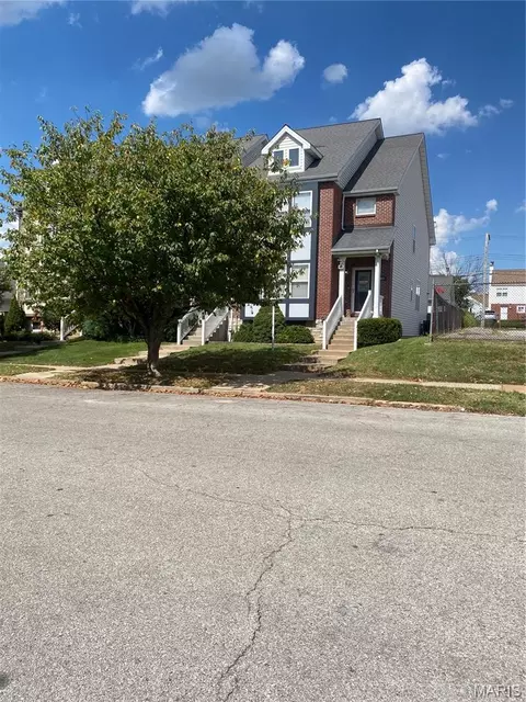 4051 Mcpherson Ave, Saint Louis, MO 63108