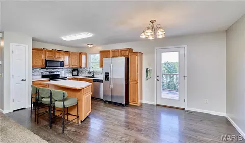 Kitchen - 273 Hickory Forest Dr, Troy, MO 63379 photo 3 of 3