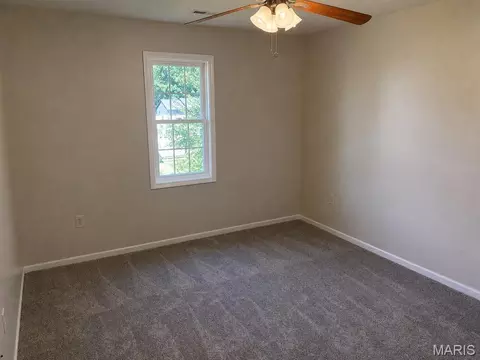 Bedroom - 56540 Mcfall Pl, Hannibal, MO 63401 photo 2 of 6