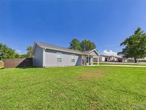 Exterior - 266 Cypress Dr, Jackson, MO 63755 photo 3 of 9
