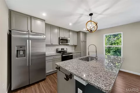 Kitchen - 345 Newbridge Way, O'fallon, MO 63368 photo 1 of 3
