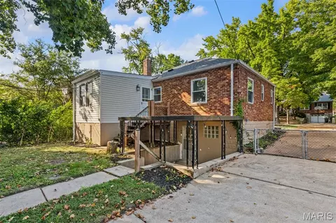 Exterior - 6228 Dexter Dr, Affton, MO 63123 photo 9 of 9
