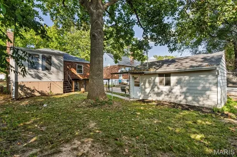 Exterior - 6228 Dexter Dr, Affton, MO 63123 photo 7 of 9