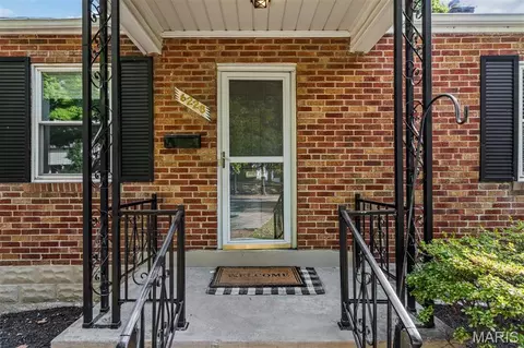 Exterior - 6228 Dexter Dr, Affton, MO 63123 photo 4 of 9