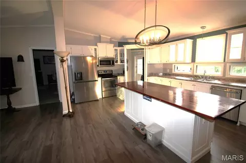 Kitchen - 409 Cheyenne Ln, Wright City, MO 63390 photo 1 of 2