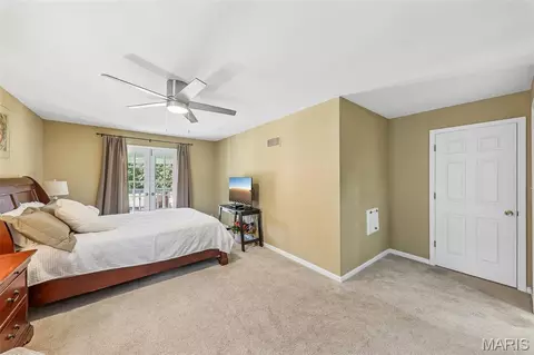 Bedroom - 70 Breezeview Dr, Ballwin, MO 63021 photo 4 of 5