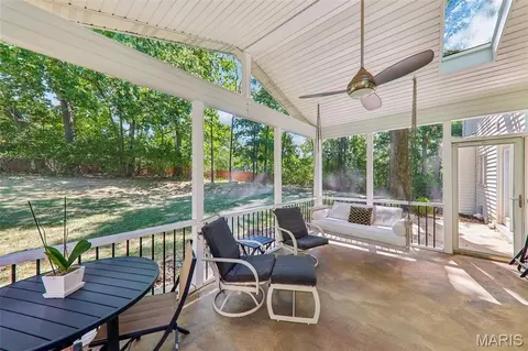 Exterior - 70 Breezeview Dr, Ballwin, MO 63021 photo 7 of 17