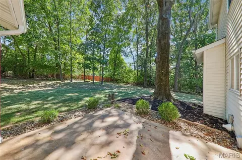 Exterior - 70 Breezeview Dr, Ballwin, MO 63021 photo 17 of 17
