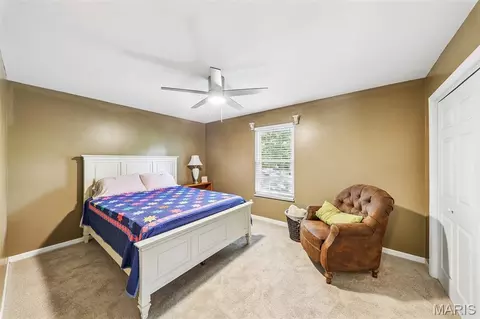 Bedroom - 70 Breezeview Dr, Ballwin, MO 63021 photo 1 of 5