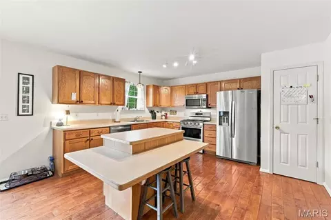 Kitchen - 31 Fawn Trl, Eolia, MO 63344 photo 1 of 1