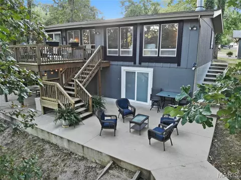 160 Westlake Trl, Litchfield, IL 62056