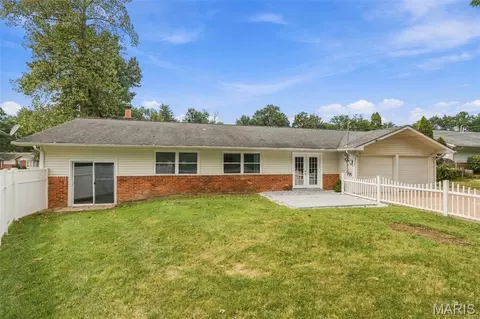 Exterior - 502 Iron Lantern Dr, Ballwin, MO 63011 photo 3 of 6