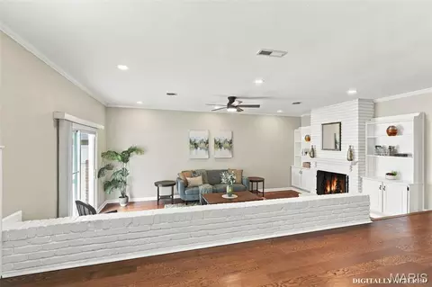 Living - 502 Iron Lantern Dr, Ballwin, MO 63011 photo 2 of 2