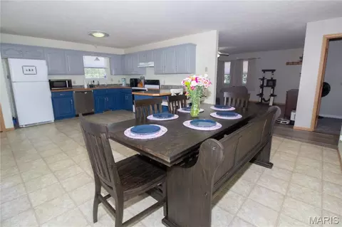 Dining - 13475 Toffee, Saint Robert, MO 65584 photo 2 of 3