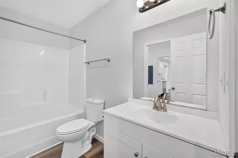 Bath - 307 S Nettleton Ave, Mansfield, MO 65704 photo 2 of 2
