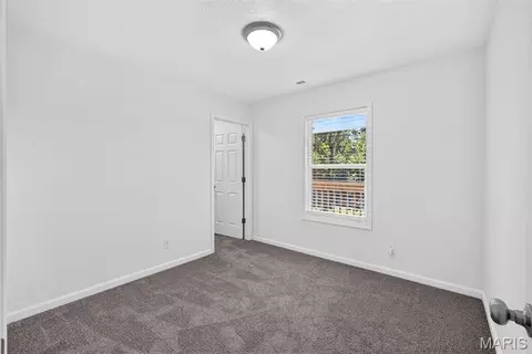 Bedroom - 307 S Nettleton Ave, Mansfield, MO 65704 photo 4 of 5
