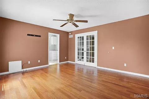 Living - 226 Hemingway Ln #C, Weldon Spring, MO 63304 photo 3 of 3