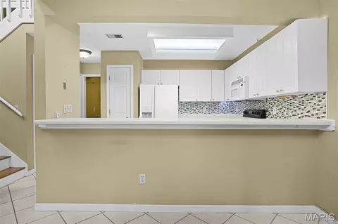 Kitchen - 226 Hemingway Ln #C, Weldon Spring, MO 63304 photo 4 of 4