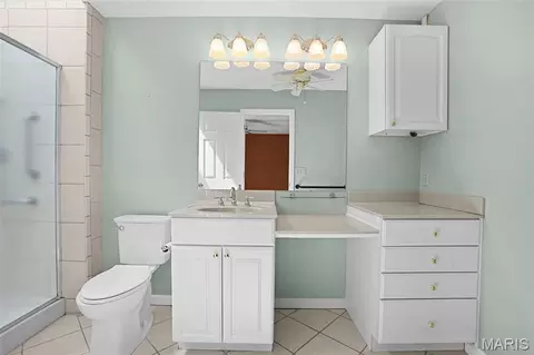 Bath - 226 Hemingway Ln #C, Weldon Spring, MO 63304 photo 4 of 6