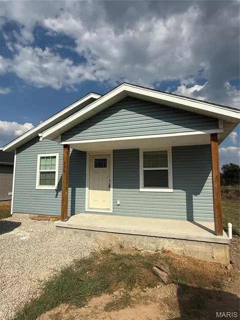 430 Railroad Ave, Lebanon, MO 65536