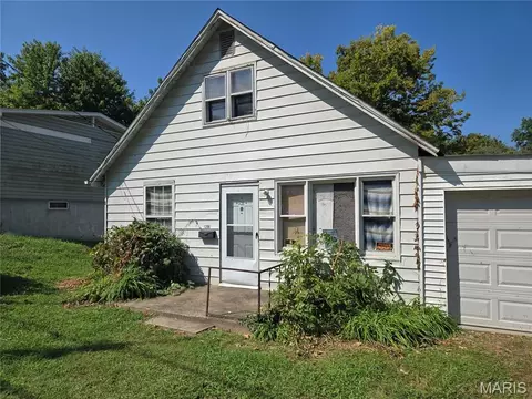 Exterior - 1206 Rixon, Alton, IL 62002 photo 1 of 4