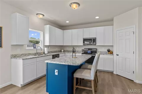 Kitchen - 211 Brookview Way Ct, O'fallon, MO 63366 photo 1 of 3