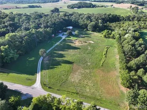 482 County Road 472, Oak Ridge, MO 63769